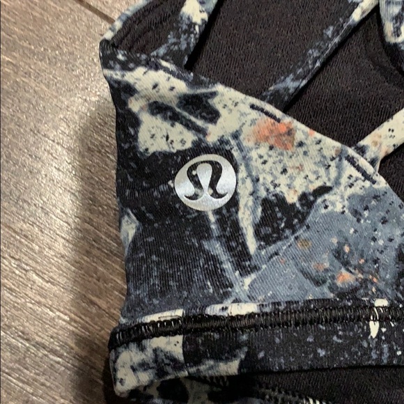 Lululemon Sports Bra- Free to be Wild - Picture 3 of 4